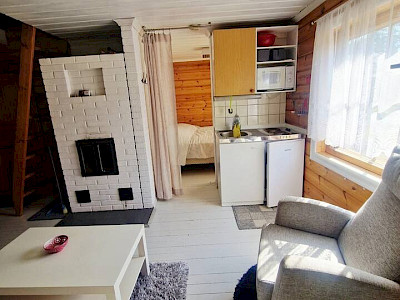Mökki 02