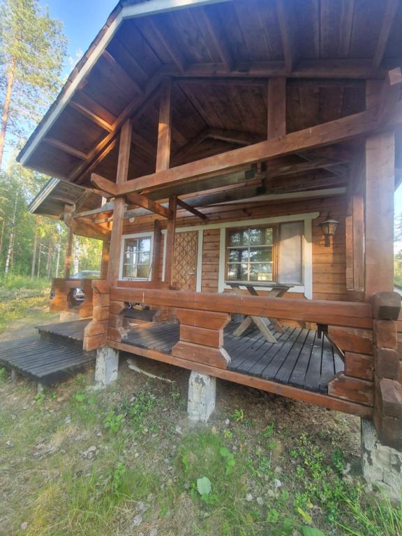 mökki1-ulkoa
